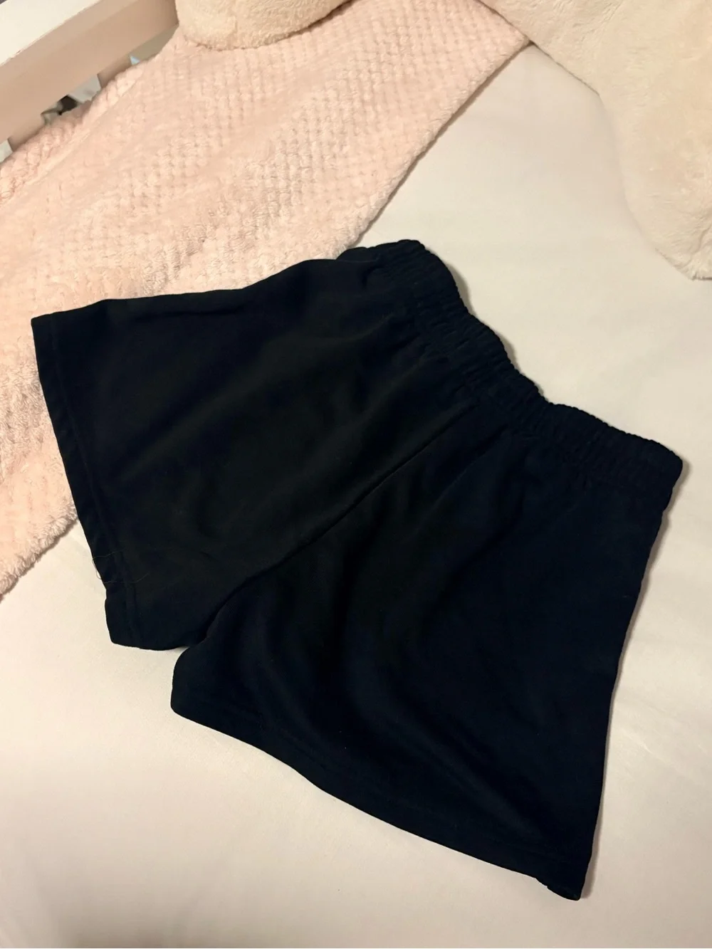 SHEIN Black Elastic Waist Casual Shorts